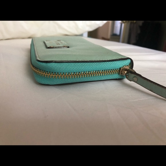 Kate Spade wallet - Picture 2 of 5